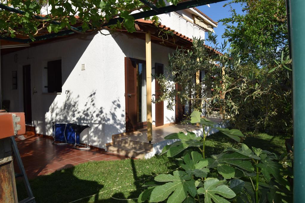 Beautiful Home By The Sea Palaiontsiflikion Exterior foto